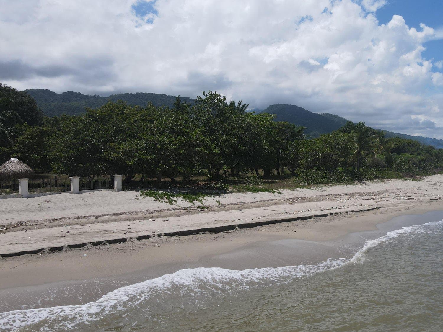 Lote frente al Mar Caribe en Playa Helen 5