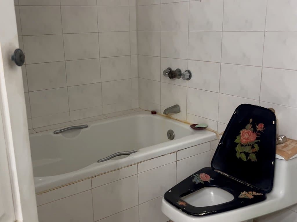 Casa de dos pisos en la comunidad de Boca Vieja 10