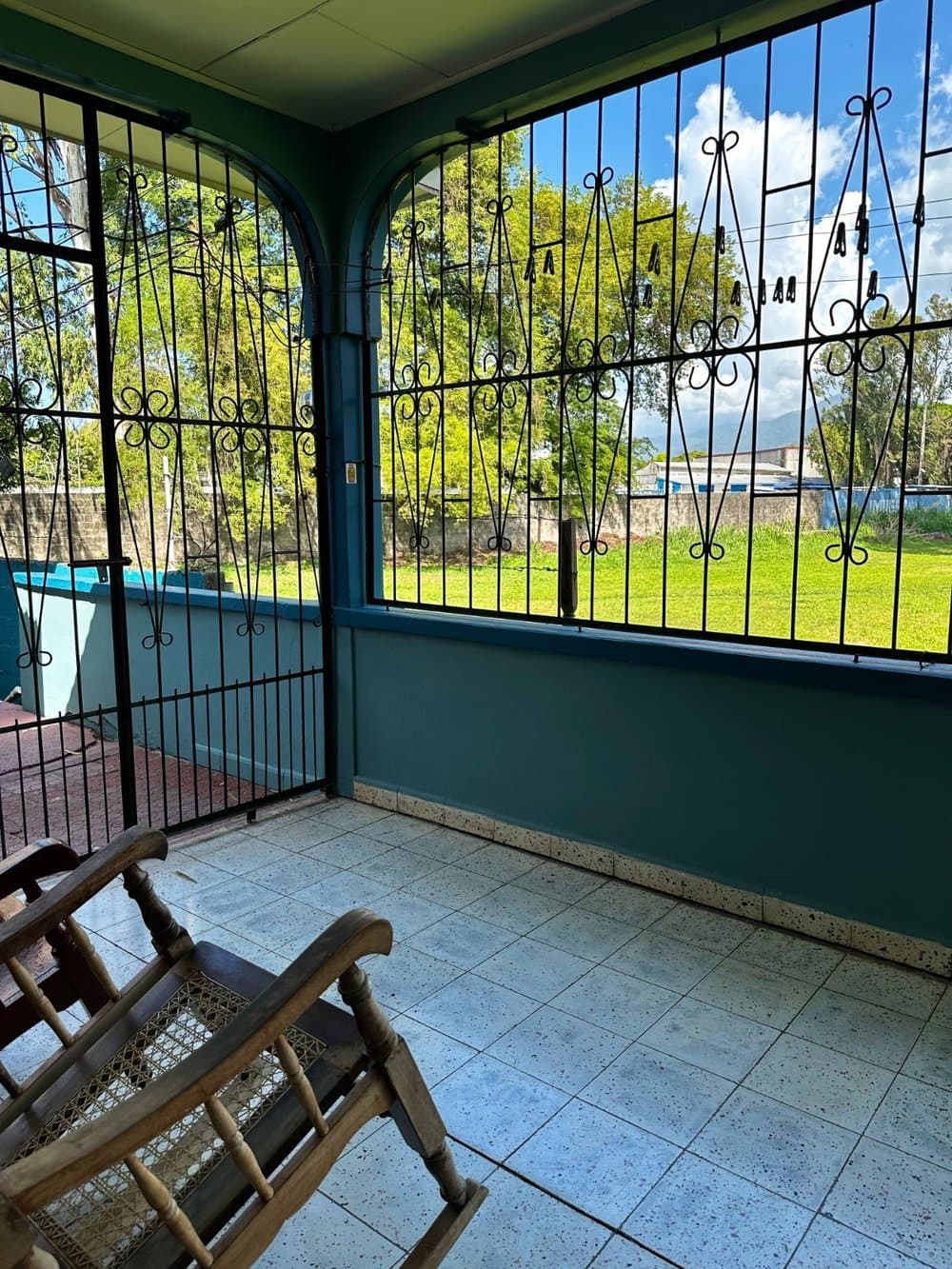 Propiedad de 2 casas de habitación 5