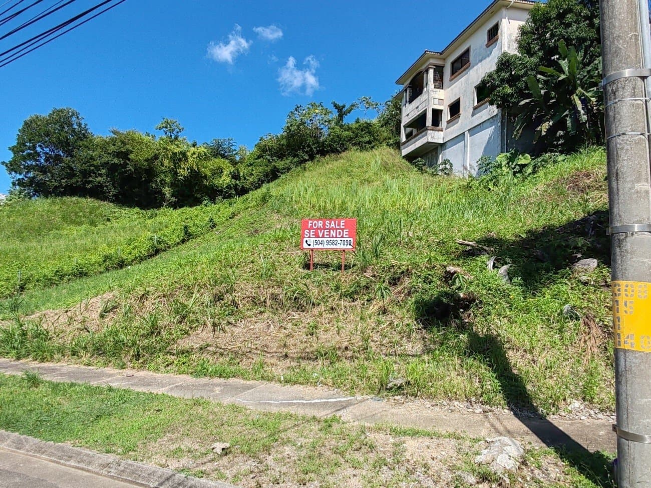 Lote con vista panorámica en residencial Las Colinas 2