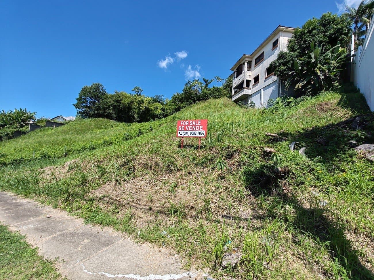 Lote con vista panorámica en residencial Las Colinas 3